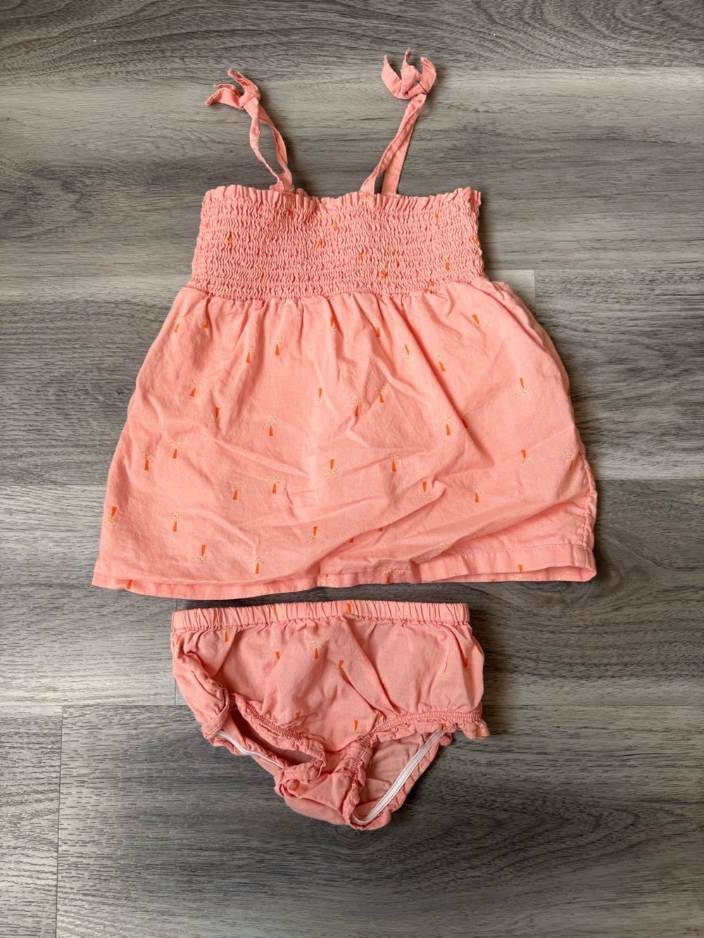 Nordstrom Baby Coral Two-Piece Set – 9 Months